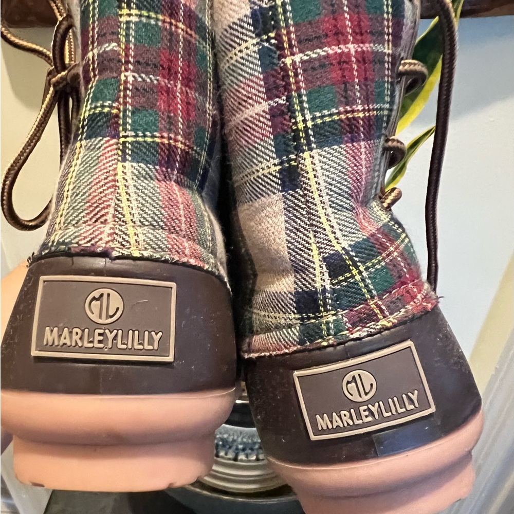 NBW Plaid Duck Boots with Lace-Up Design - Picture 3 of 3